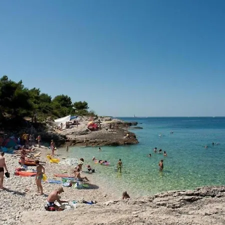 Hacienda Matea, An Oasis Of Romance Near The Beaches, Surrounded By Olive Trees, Pool, Jacuzzi, Playground, Istria