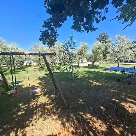 Hacienda Matea, An Oasis Of Romance Near The Beaches, Surrounded By Olive Trees, Pool, Jacuzzi, Playground, Istria Villa